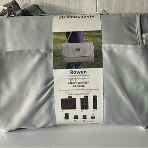 Rowen Silver Outdoor Blanket